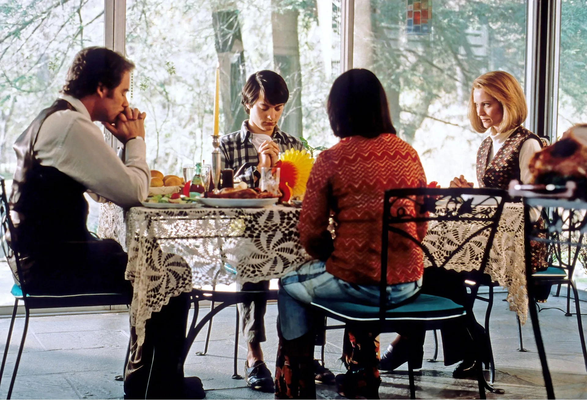 Kevin Kline, Tobey Maguire, Christina Ricci and Joan Allen in The Ice Storm
