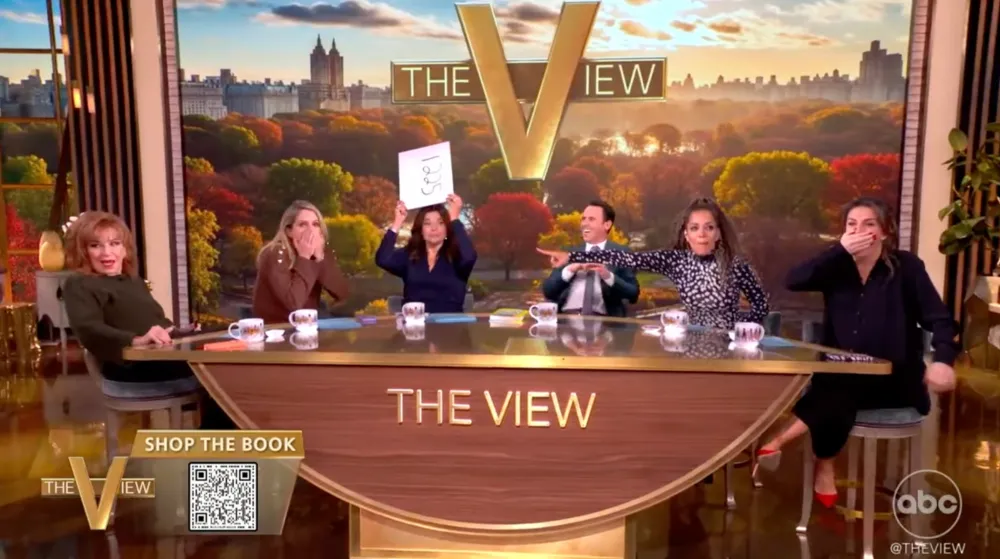 Sara Haines Curses Live on The View After Mentalist Oz Pearlman Reveals Her ATM PIN