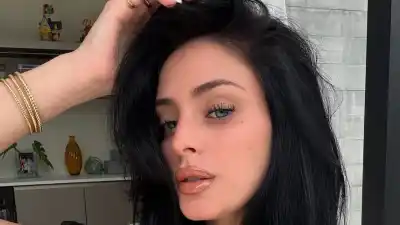 Who Is Camilla Araujo? 5 Facts About the OnlyFans Model Who Was Recognized by Kids in Viral Video