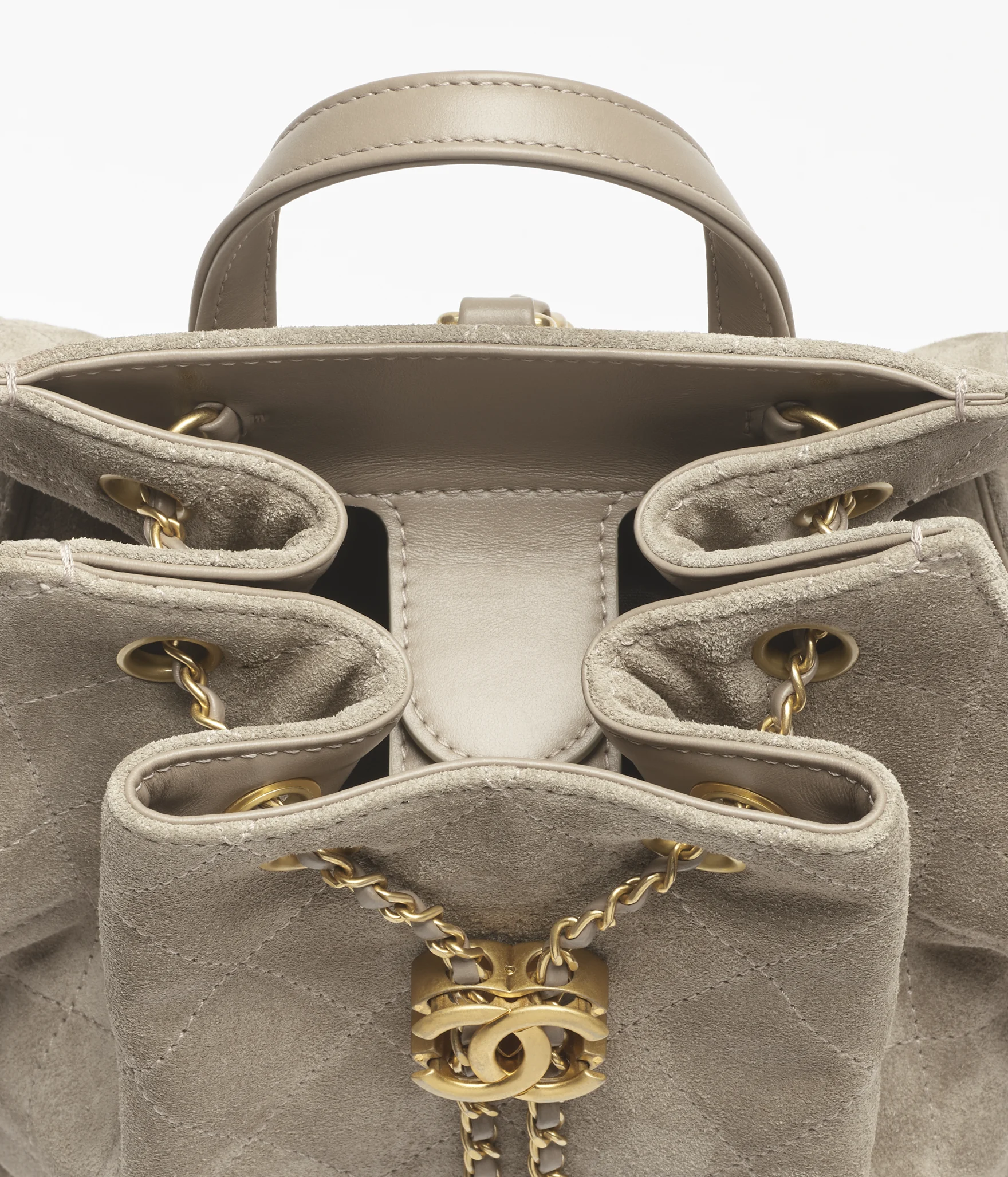 Chanel Cruise 2025/26 suede handbags