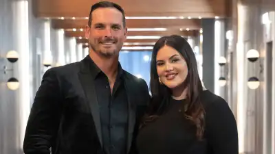 Alexa-and-Brennon-LIB_S6_Reunion_00548R_Crop