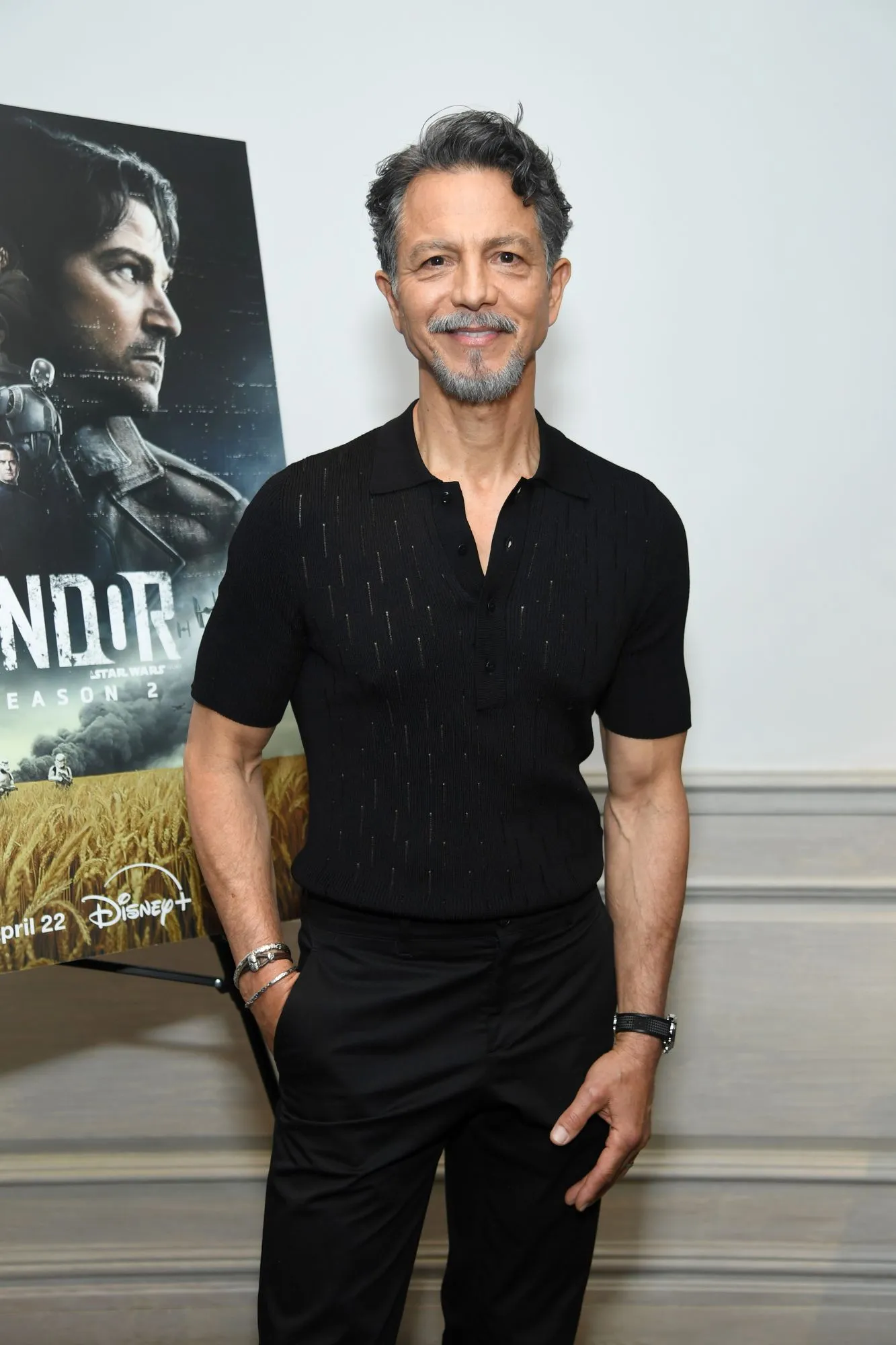 Benjamin Bratt Bio Pic
