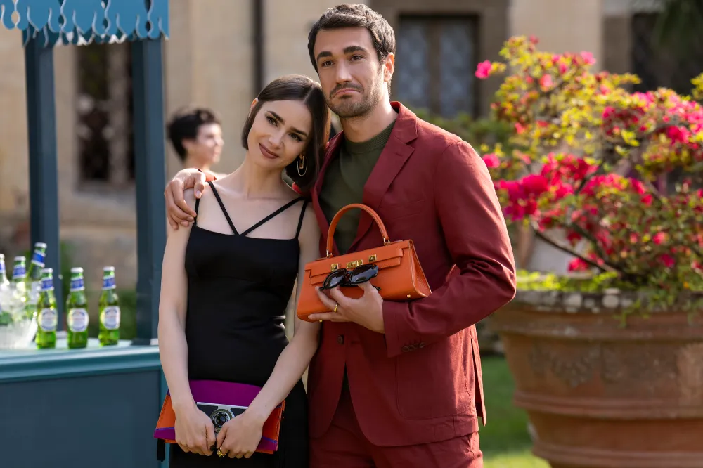 Emily-in-Paris-EIP_501_UNIT_01019R