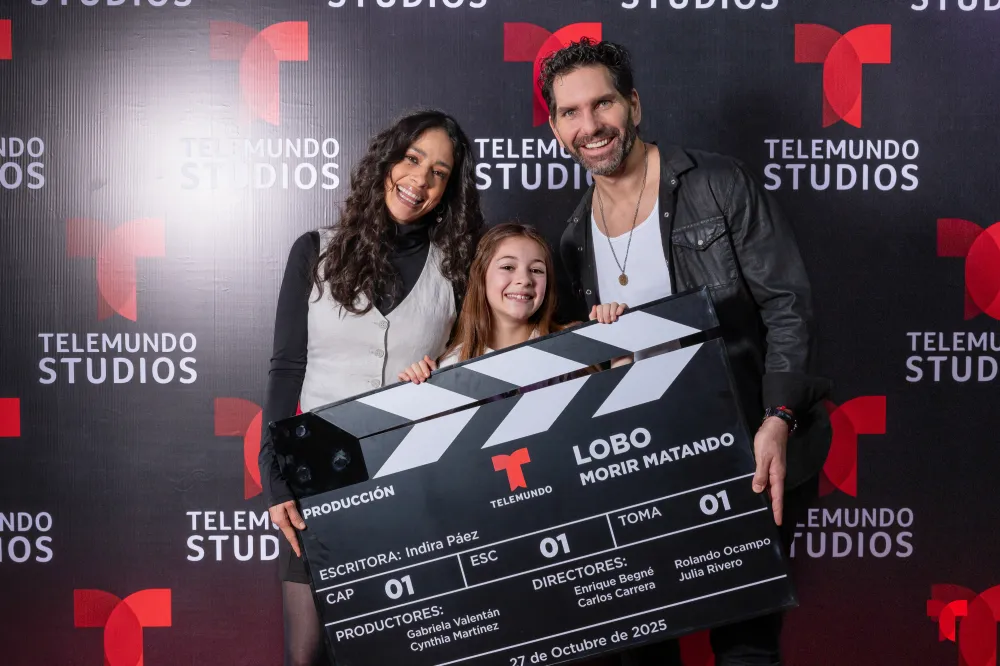 F&aacute;tima Molina, Camille Mina y Arap Bethke en 'Lobo, morir matando'.