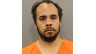 Texas Man Stabs Mom Twice in Heart: