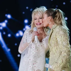 GettyImages-1128848453 miley cyrus update on dolly parton