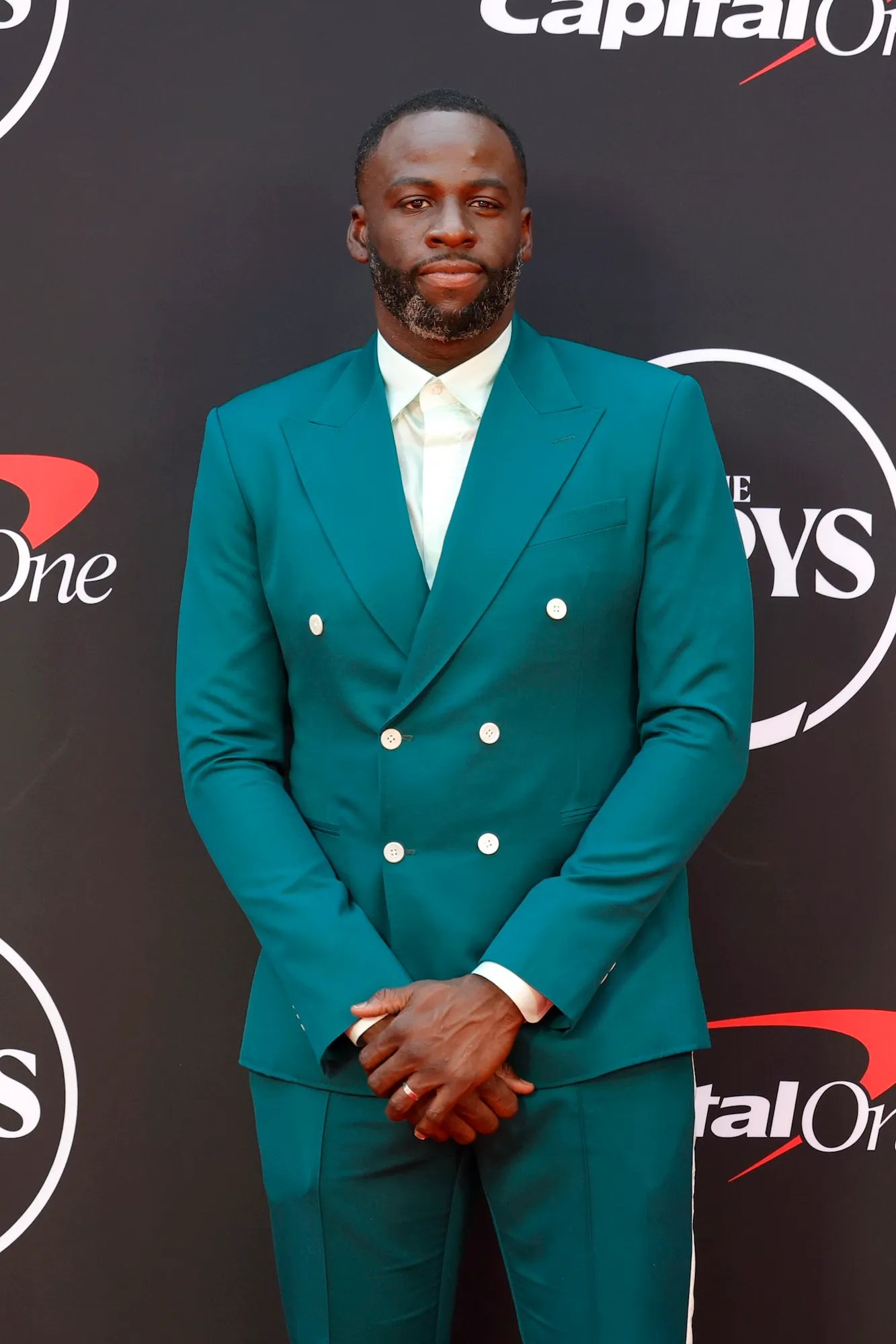 &nbsp;NBAs Draymond Green Stormed Off Court After Heated Exchange With Steve Kerr