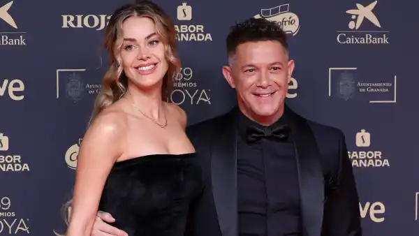 Candela Márquez y Alejandro Sanz.