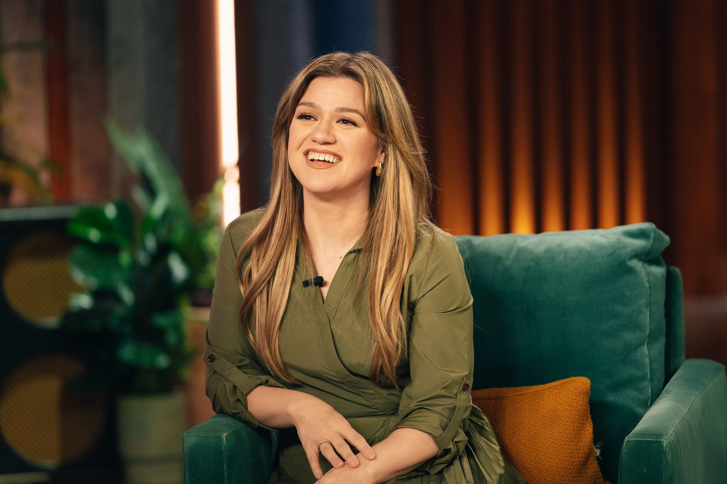 Kelly Clarkson on "The Kelly Clarkson Show"