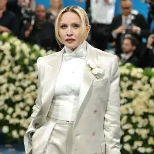 GettyImages-2213617886-Madonna-Celebrates-Hanukkah-with-Kids-in-Rare-Family-Photo