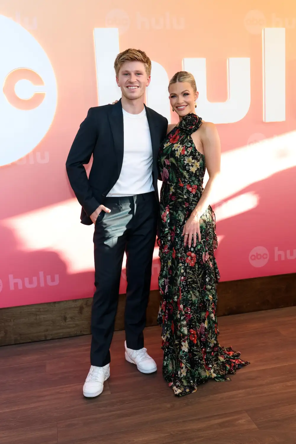 Witney Carson&rsquo;s Husband Surprised Her With a Welcome Replica Luxury Handbag Party After &lsquo;DWTS&rsquo; Win