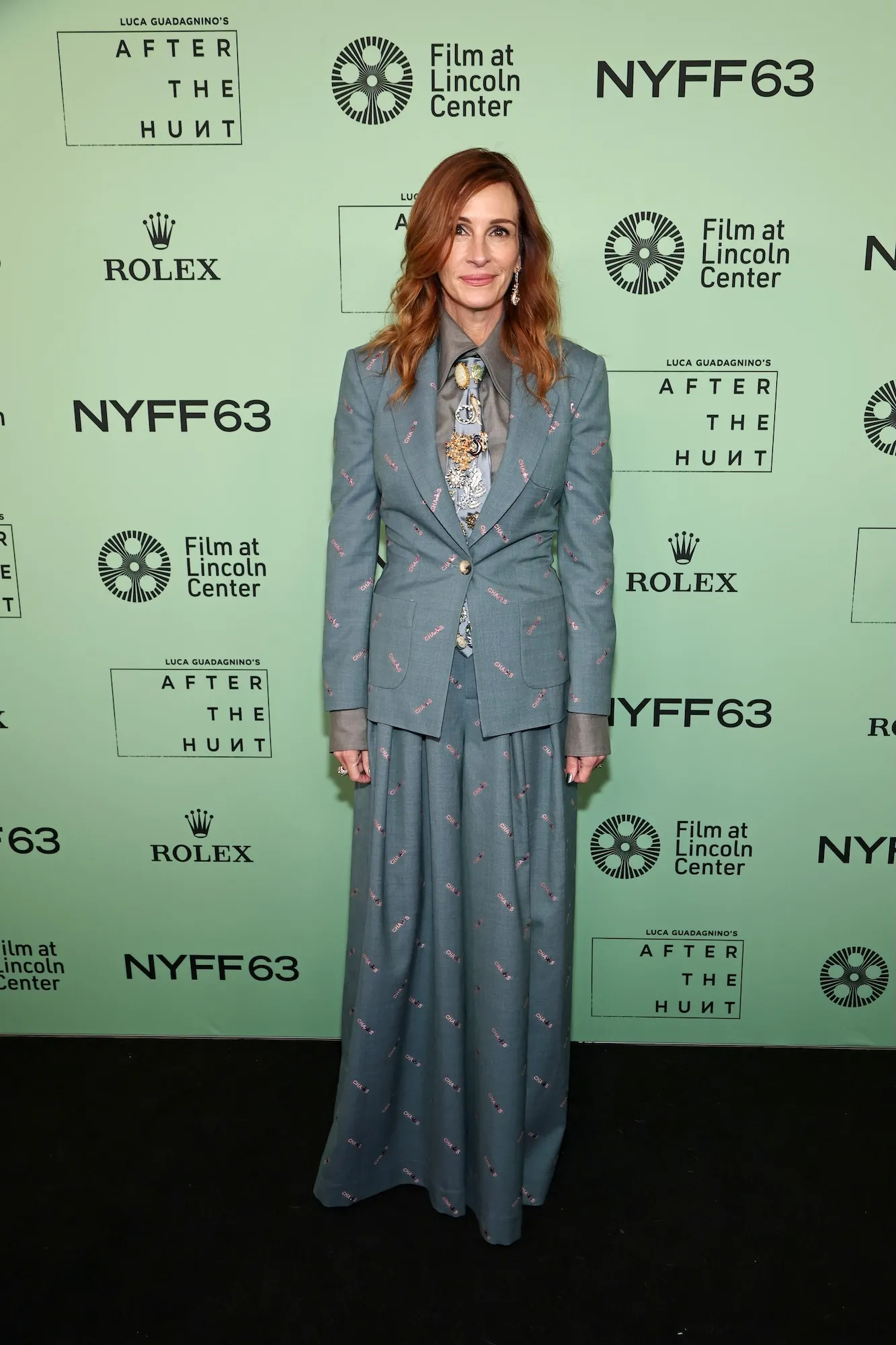 GettyImages-2237607042 Julia Roberts Gushes Over 'Astonishing' Kids and Watching Them Grow Up