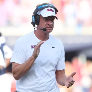 LSU Football Coach Lane Kiffin Reacts to Rumor He Left His Dog at Ole Miss