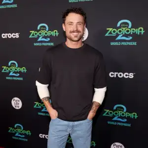 GettyImages-2246600188-dylan-efron