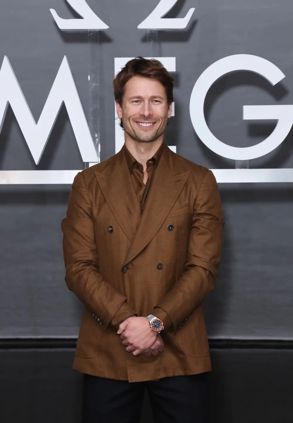 GettyImages-2247387311-glen-powell-michelle-randolph