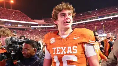 GettyImages-2248967901 Arch Manning November 2025