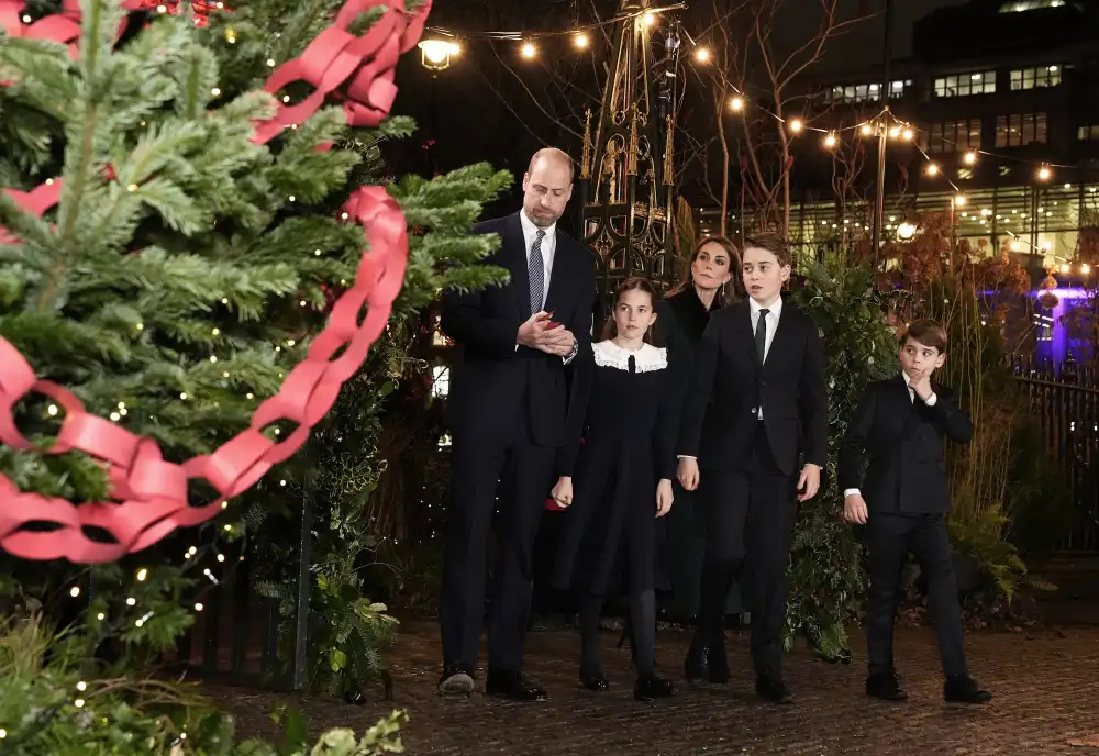 Kate Middleton's 2025 Christmas Carol Service Becomes a Royal Family Outing