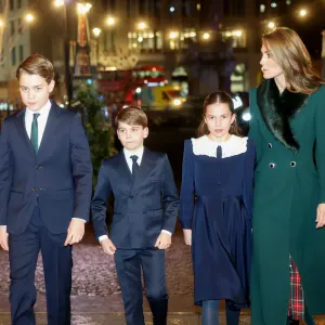 William, Kate and Their Kids Are a Picture-Perfect Family in Holiday Card