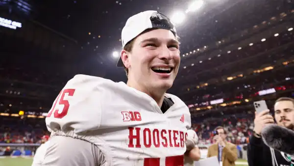 GettyImages-2250448406 Fernando Mendoza December 2025