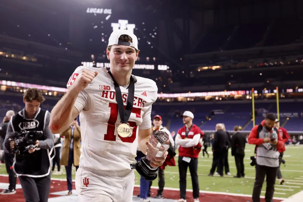 Indiana University Quarterback Fernando Mendoza&rsquo;s Family Guide