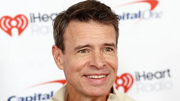 GettyImages-2251649016 Scott Foley Jingle Ball Scream.jpg