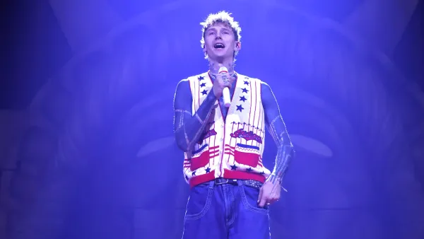 GettyImages-2252301714-mgk