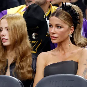 GettyImages-2252923907-Kate-Beckinsale-Brings-Daughter-Lily-to-Clippers-Game