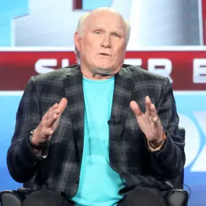 Fox NFL Sunday Host Has Blunt Answer About Terry Bradshaws Future on Show