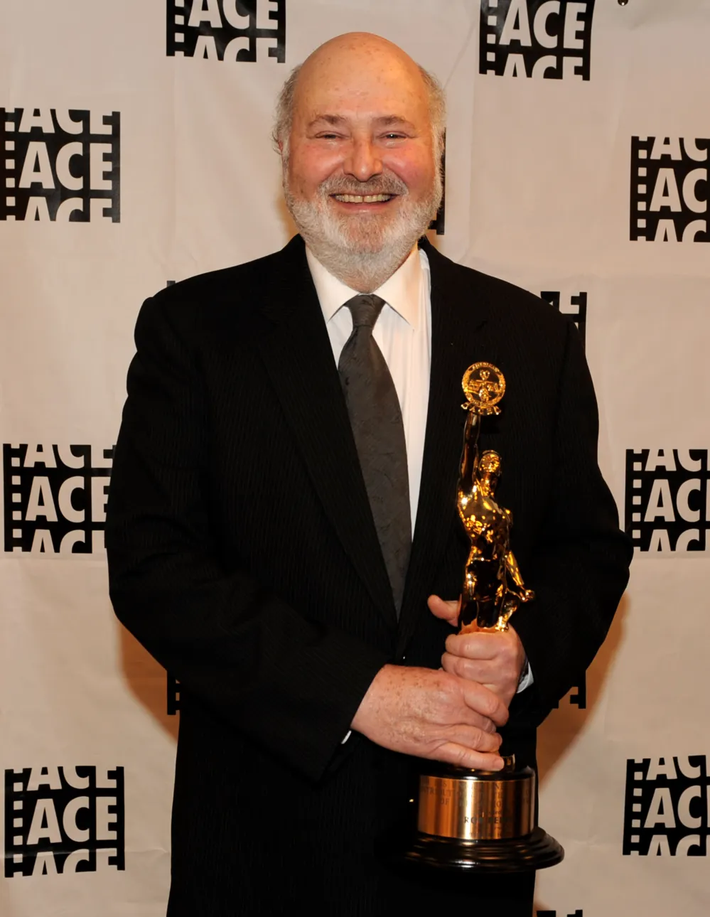 GettyImages-96710613-reporters-share-eerie-details-about-night-of-rob-reiners-murder-in-abc-special