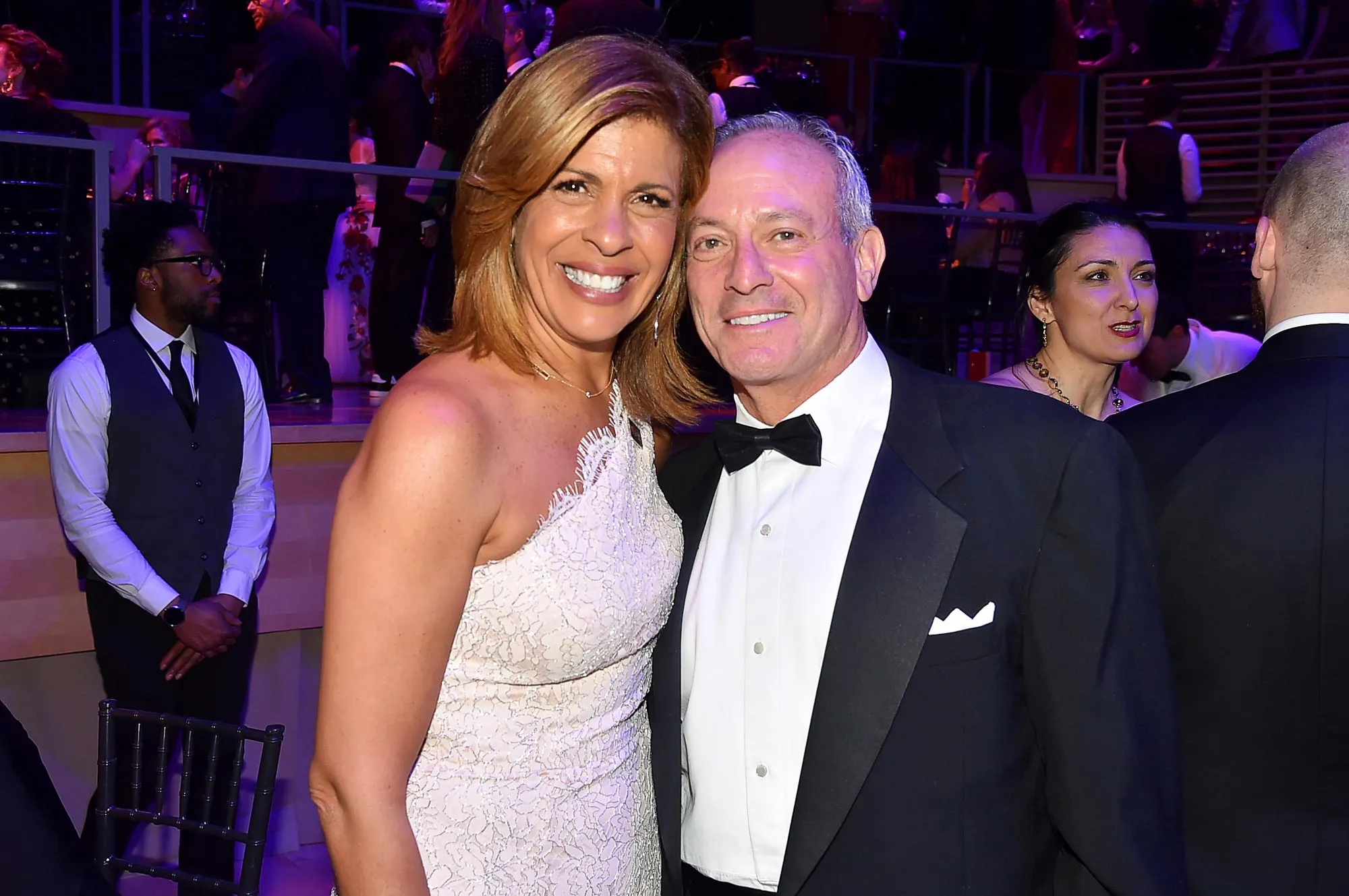 Hoda Kotb and Ex Joel Schiffman Reunite to Celebrate Christmas With Their Daughters 950912392