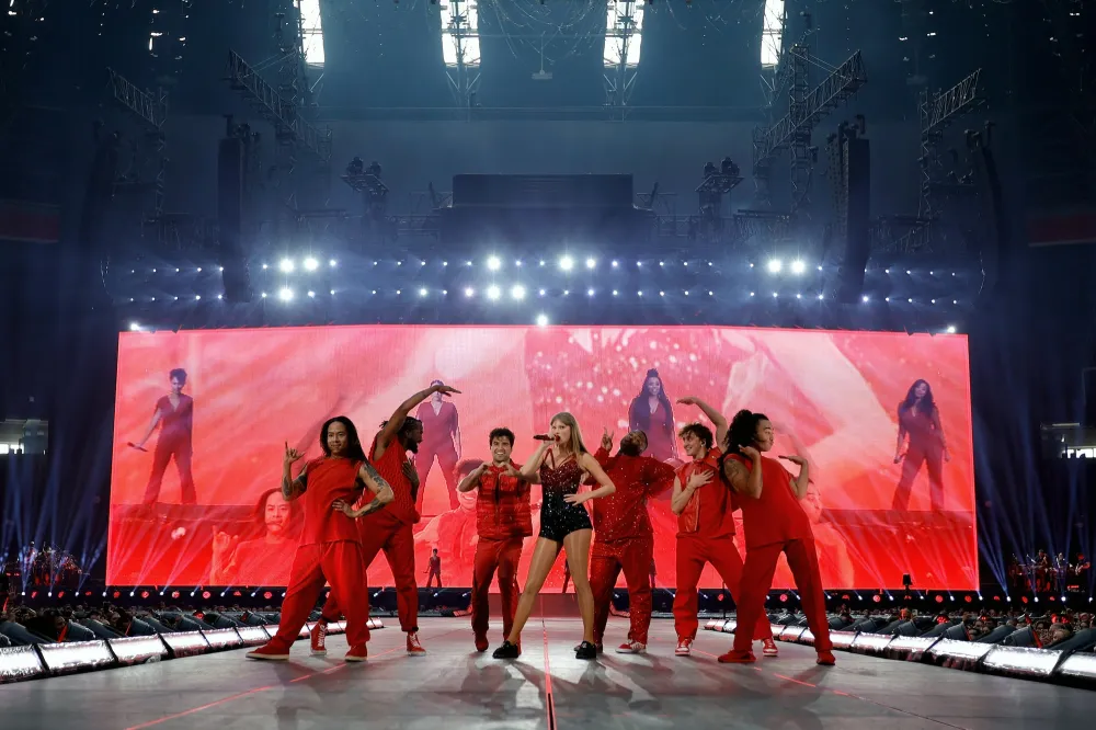 How Much Did Taylor Swift Pay Her Dancers What We Know About Her Bonuses and More