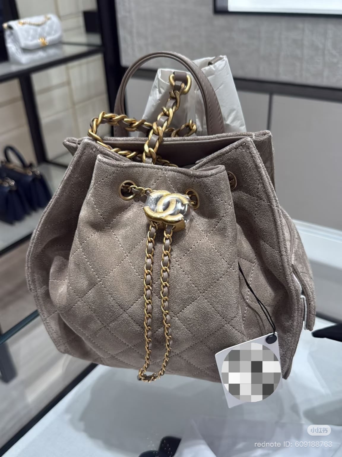 Chanel Cruise 2025/26 suede handbags