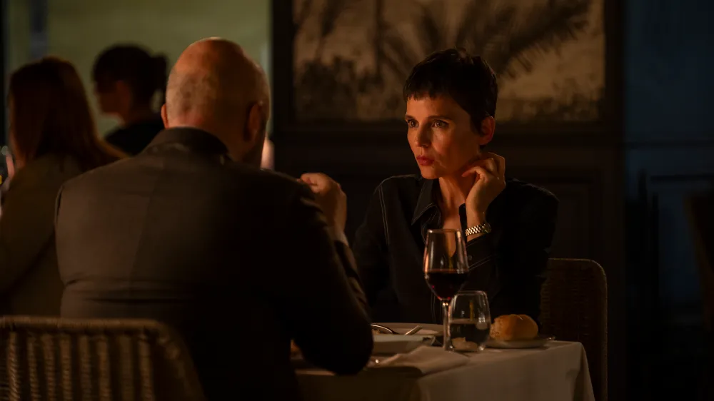 Elena Anaya en la serie Innato, de Netflix