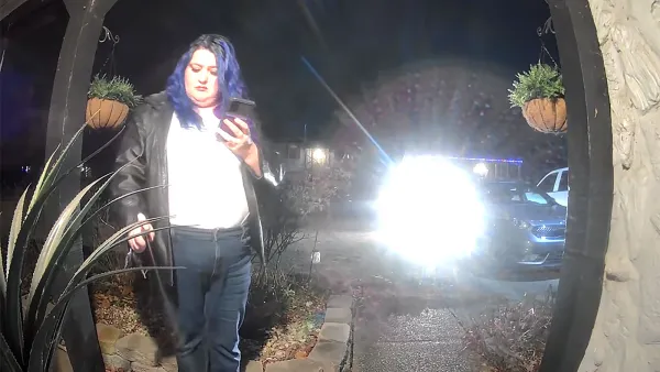 Indiana DoorDash Driver Caught on Video Spraying Irritant Substance on Food Delivery 02