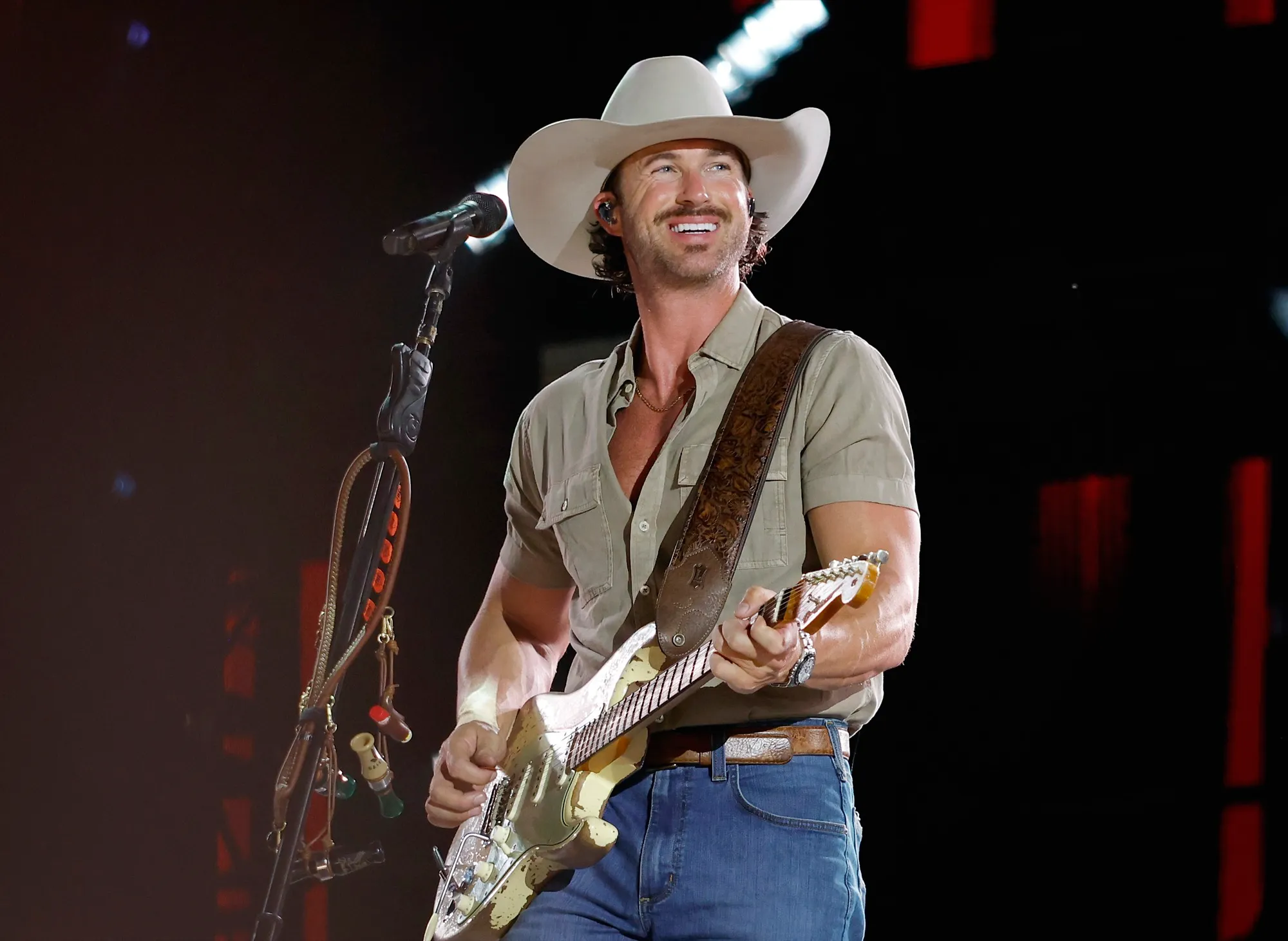 Is Country Singer Riley Green Single What We Know About His Love Life Rumored Romances