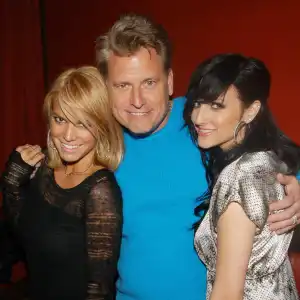 Jessica and Ashlee Simpson s Dad Joe Calls Their Music Comebacks a Revival of Joy 590732224