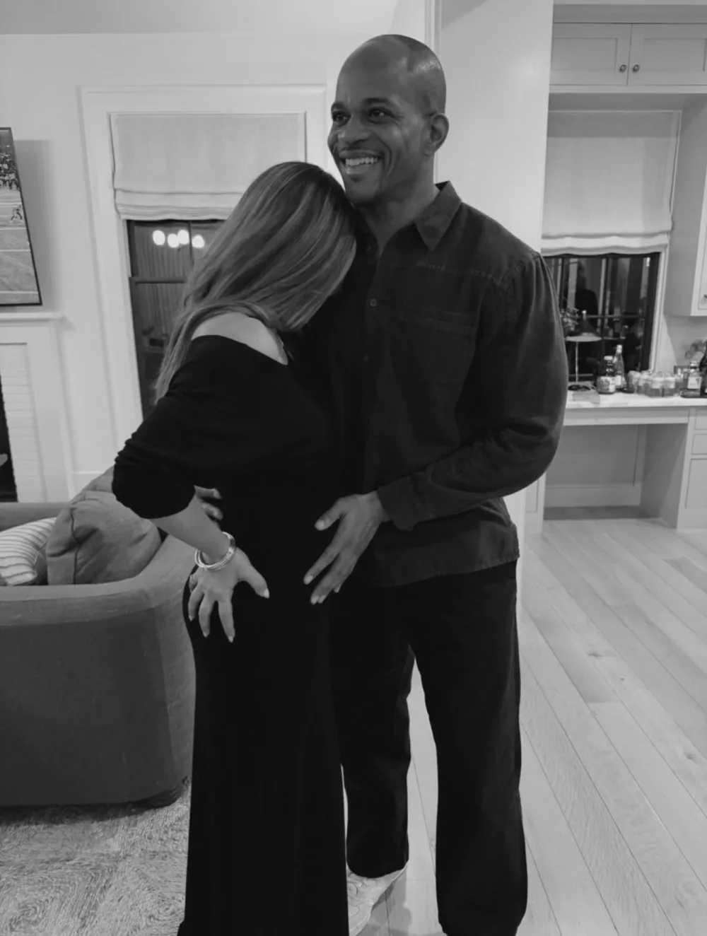 Jewelry Designer Jennifer Meyer Pregnant With Baby No 3 1st With Fiance Geoffrey Ogunlesi Couple