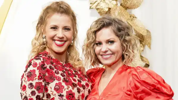 Jodie-Sweetin-and-Candace-Cameron-Bure-GettyImages-1128654991
