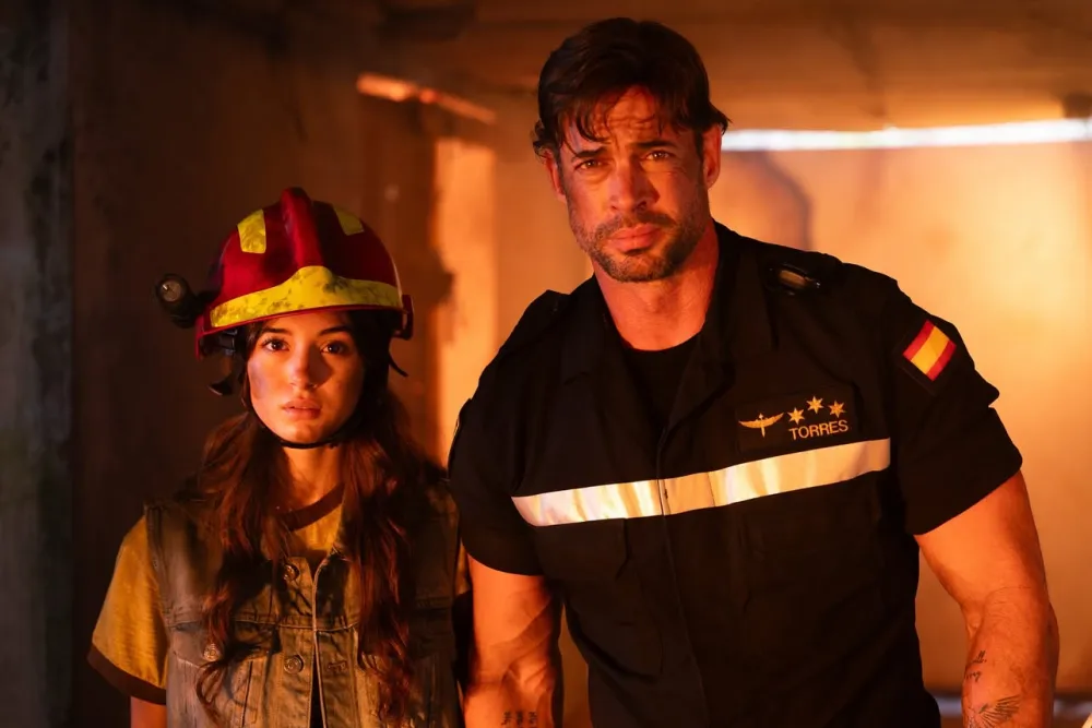 Kailey Levy y su pap&aacute; William Levy en el rodaje de "Bajo un Fuego".