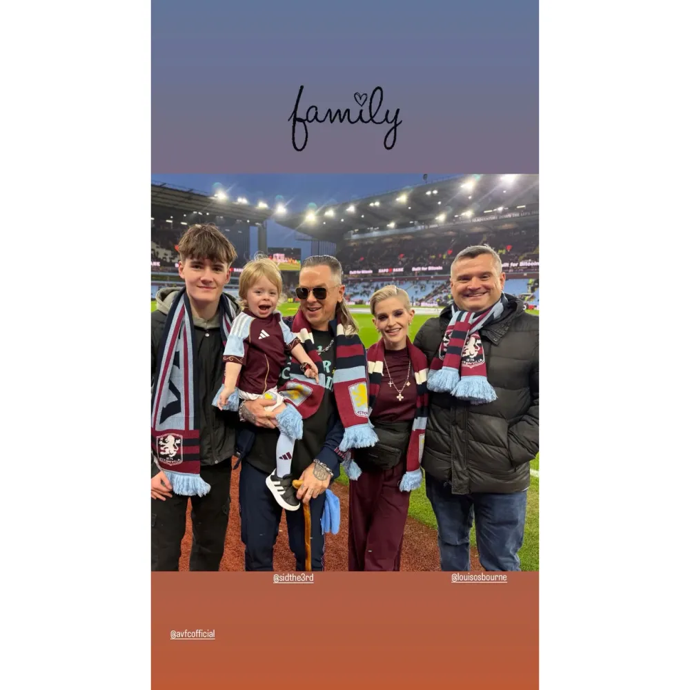 Kelly Osbourne Rare Pic With Brother Louis 2