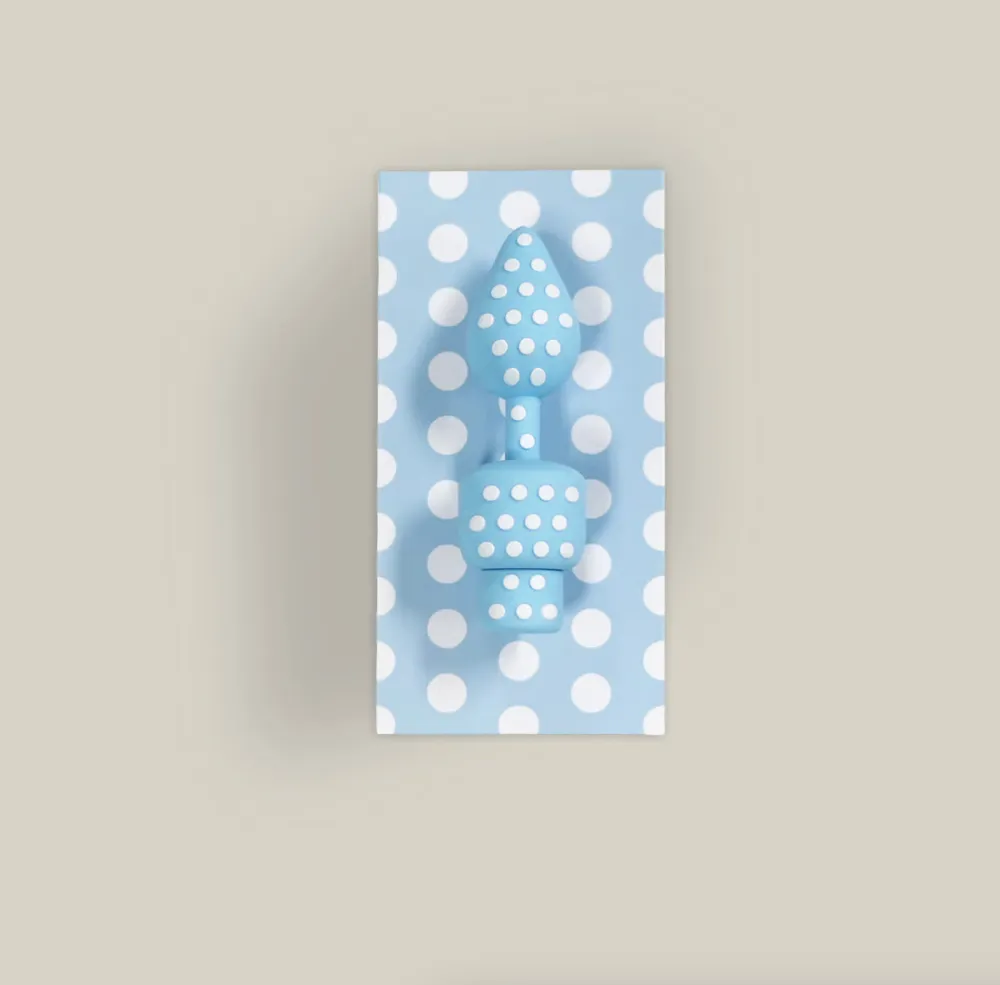 Lily Allen Selling Butt Plugs