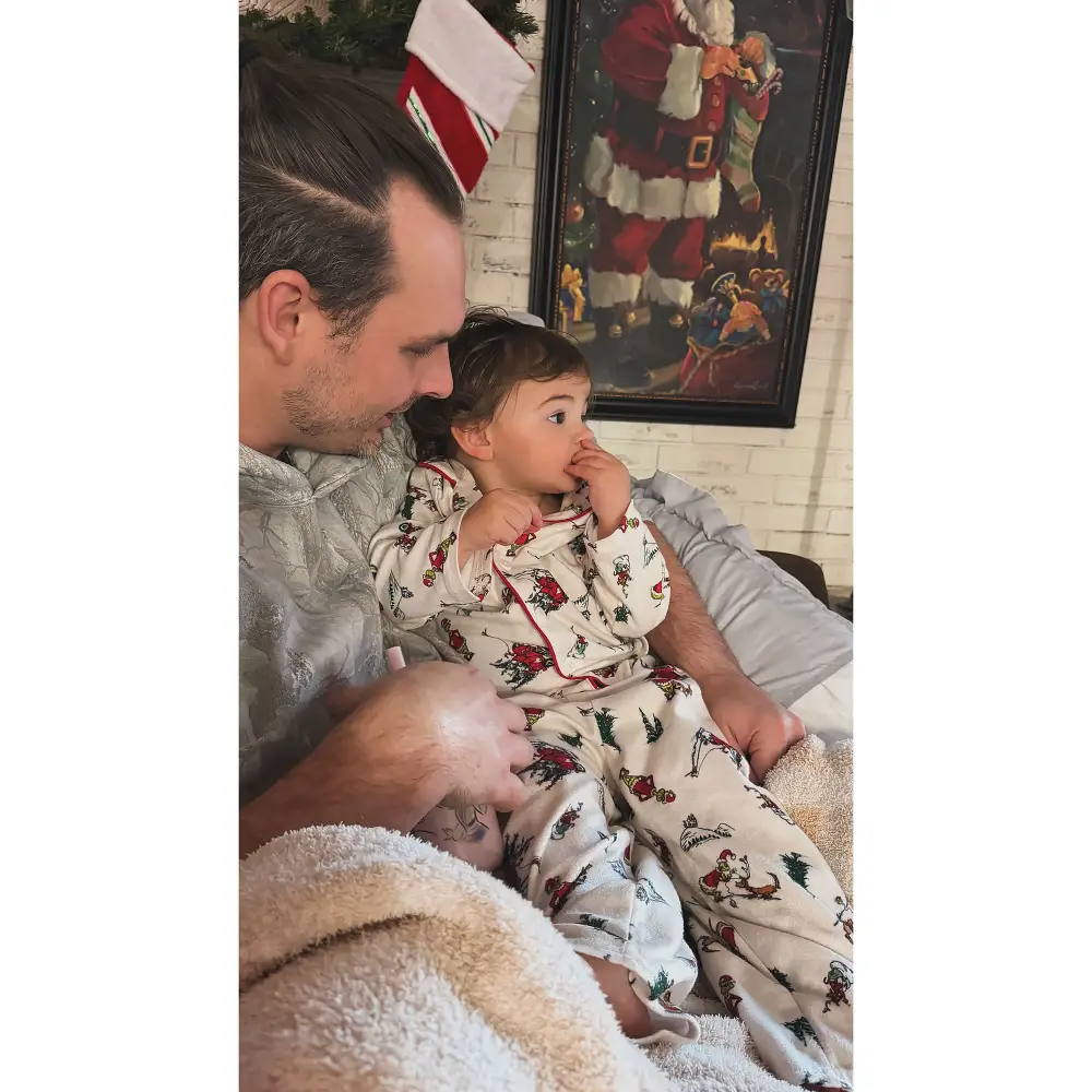 Love Is Blind Alexa Shares Pic of Brennon With Daughter Vienna on Christmas Morning Amid Divorce