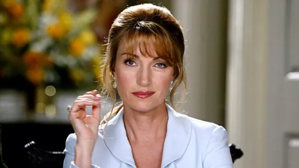 MCDWECR_EC067 Jane Seymour Says Wedding Crashers Nude Scene Made Owen Wilson 'Nervous'