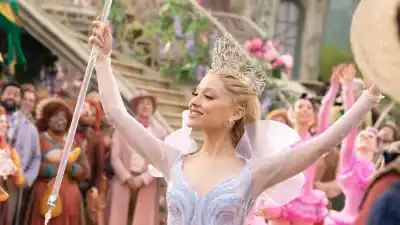 MCDWIFO_UV016 stars-react-to-golden-globes-2026-nominations-ariana-grande-and-more