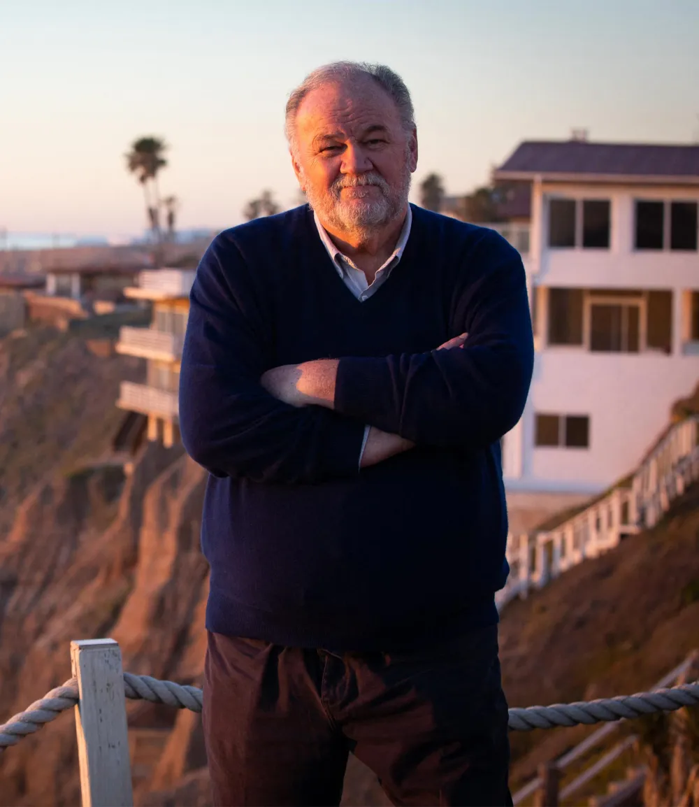 Meghan Markle s Dad Thomas Markle Hospitalized After Emergency Surgery and Is in Intensive Care MEGA412745_006