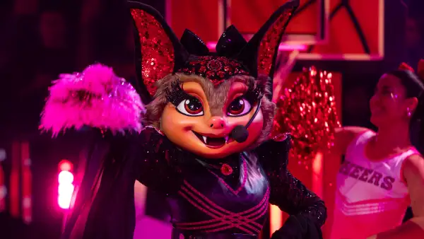 Abril Abdamari Garza como 'Nocturna' en 'Quién es la Máscara'.