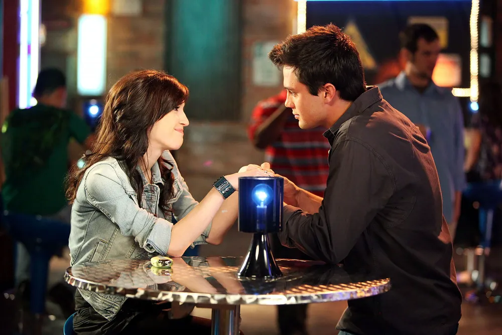 One Tree Hill Tyler Hilton and Kate Voegle Talk Touring Together Despite Characters Never Meeting 2