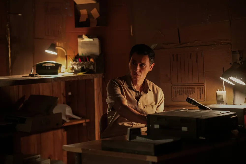 Carlos Manuel Vesga protagonista de la serie Pluribus