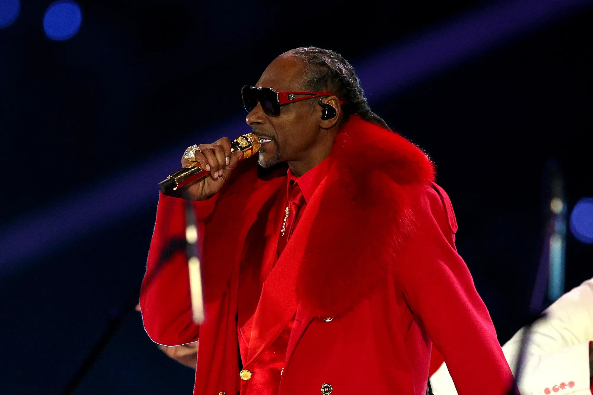 Snoop-Dogg-NFL-feature-GettyImages-2253533033