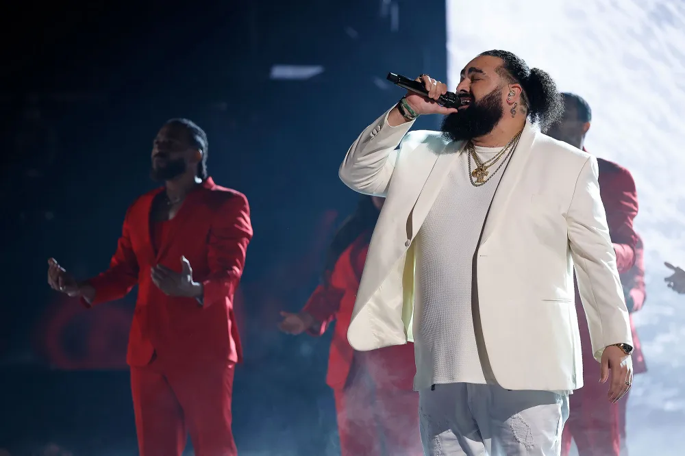 Snoop Dogg Shares Advice for Superstar Singer Ralph Edwards Before The Voice Finale